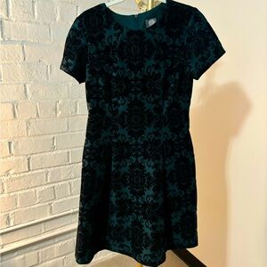 Vince Camuto - size 10 Midi Dress - Hunter green and black velvet dress